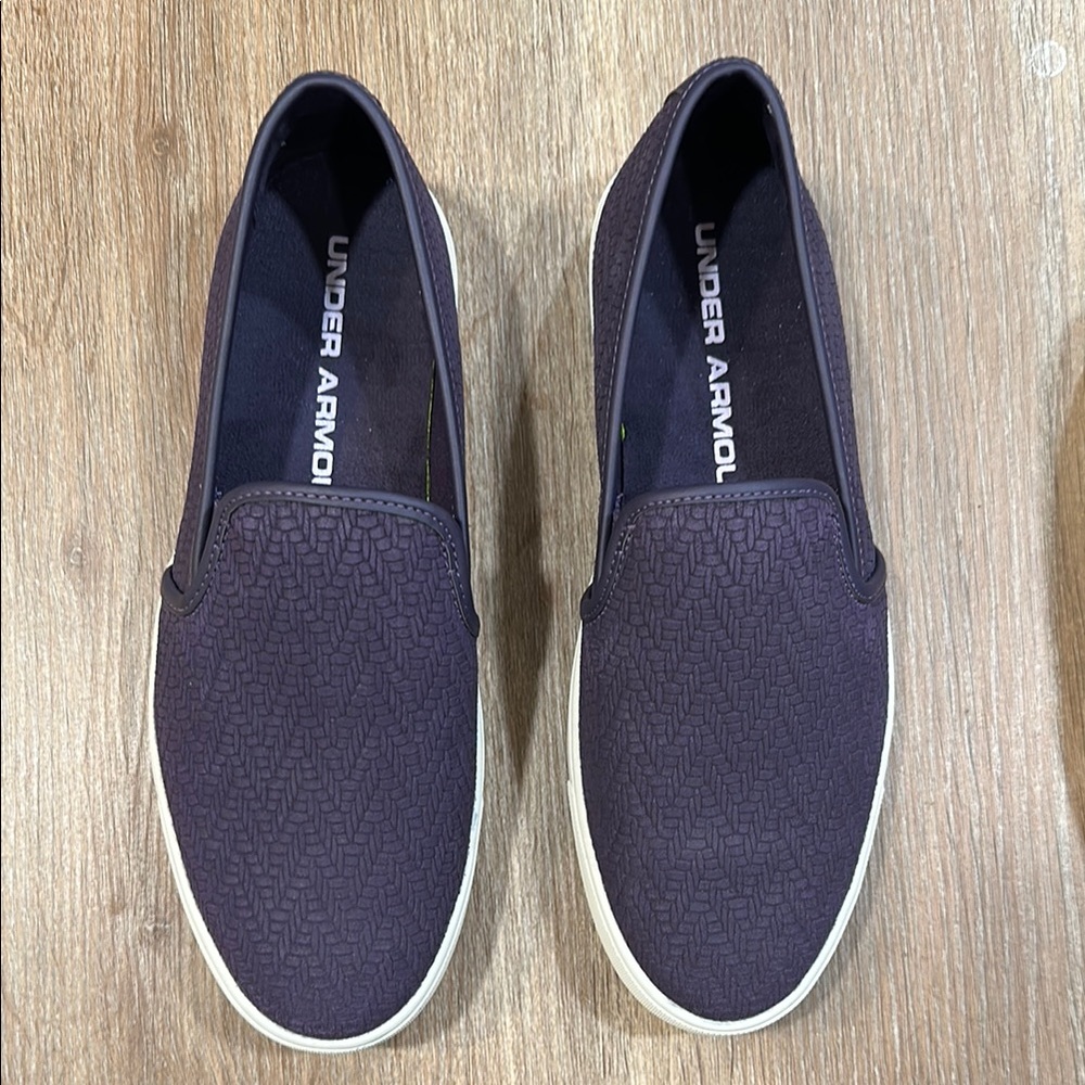 Under Armour women’s  Slip-On Shoes